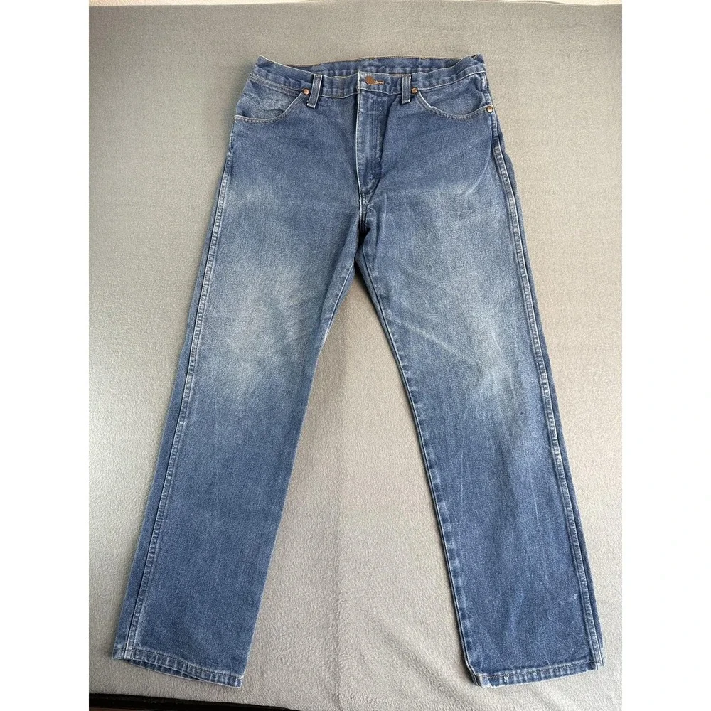 Wrangler 13MWZ Jeans Mens 30x32 Med Wash Blue Regular Straight Denim Cowboy